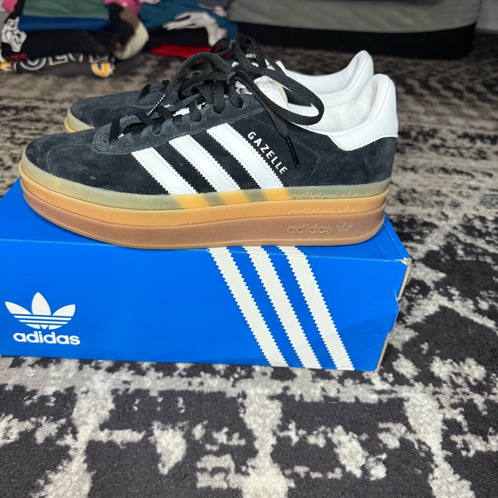 Women’s Gazelles